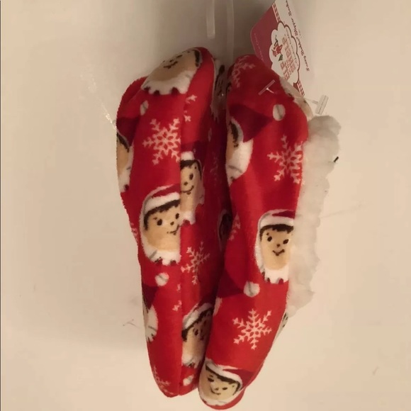 Other - Elf on the Shelf Fuzzy Babba Slipper Socks Youth